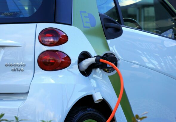 Bæredygtig opladning: Sådan skaber du grøn energi til din elbil